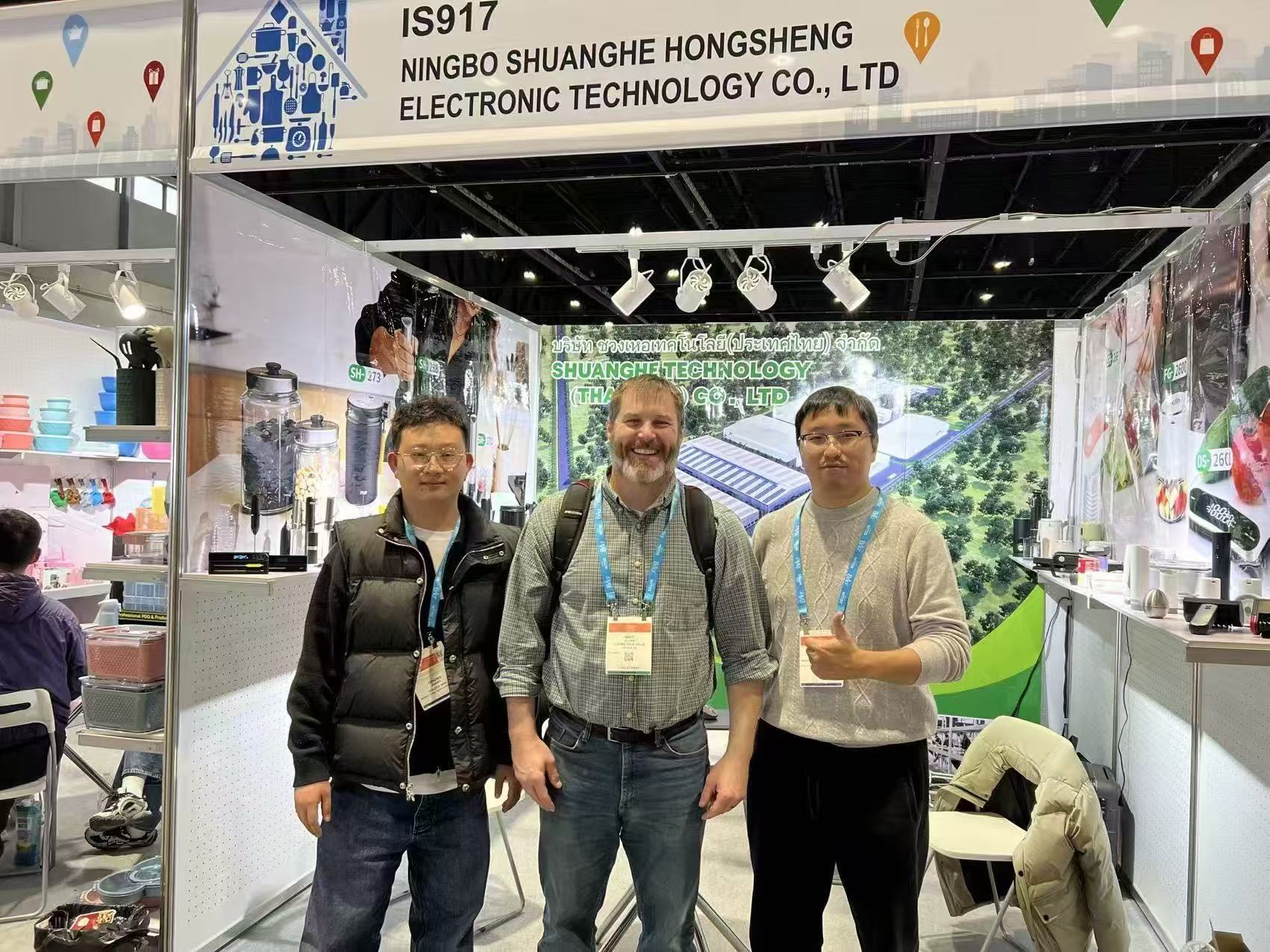 Spring Global Exhibition Highlights 2026 | Shuanghe Hongsheng Debuts New Self-Developed Electric Kitchen Tools Across Three Major International Shows
