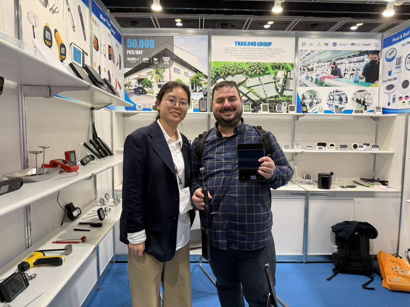 Spring Global Exhibition Highlights 2026 | Shuanghe Hongsheng Debuts New Self-Developed Electric Kitchen Tools Across Three Major International Shows